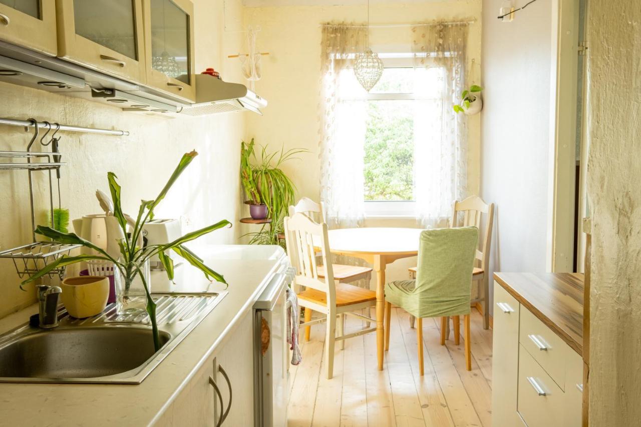 Artists Apartment Near Telliskivi Creative Centre Tallinn Buitenkant foto